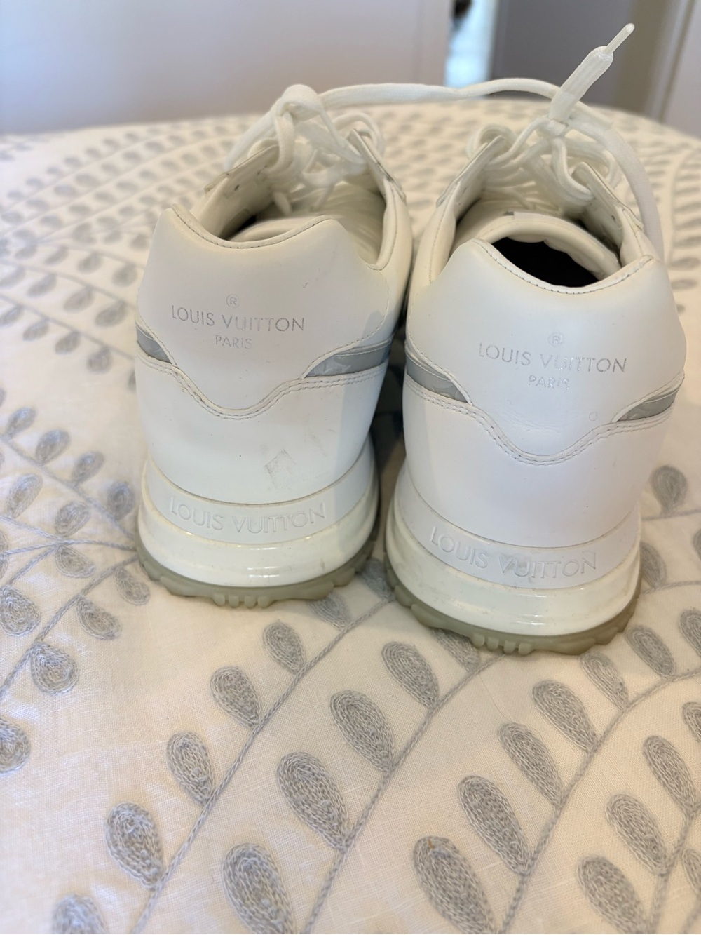 Louis Vuitton White and Silver Monogram Low-Top Men’s Sneakers - Picture 3 of 9